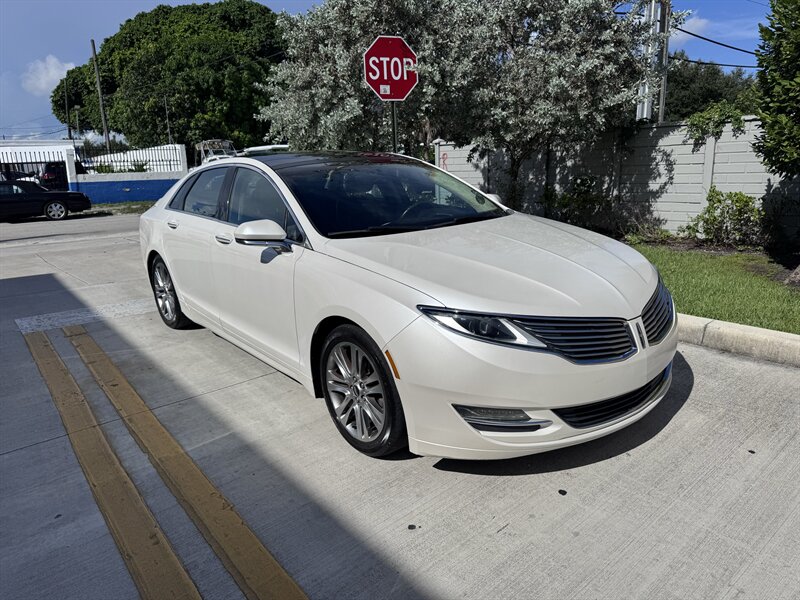 2015 Lincoln MKZ - Photo 3 - Miami, FL 33147