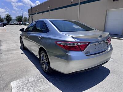 2016 Toyota Camry LE   - Photo 6 - Miami, FL 33147
