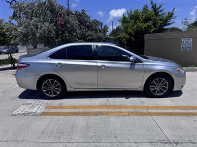 2016 Toyota Camry LE   - Photo 7 - Miami, FL 33147