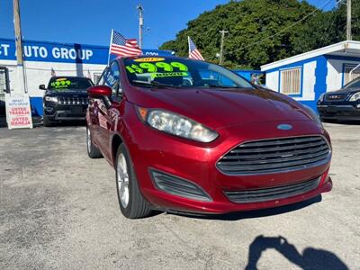 2017 Ford Fiesta SE   - Photo 7 - Miami, FL 33147