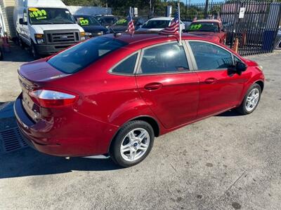 2017 Ford Fiesta SE   - Photo 9 - Miami, FL 33147