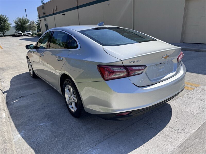 2022 Chevrolet Malibu LT - Photo 7 - Miami, FL 33147