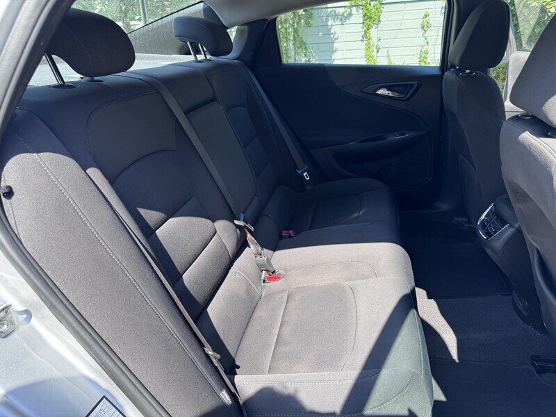 2022 Chevrolet Malibu LT - Photo 17 - Miami, FL 33147