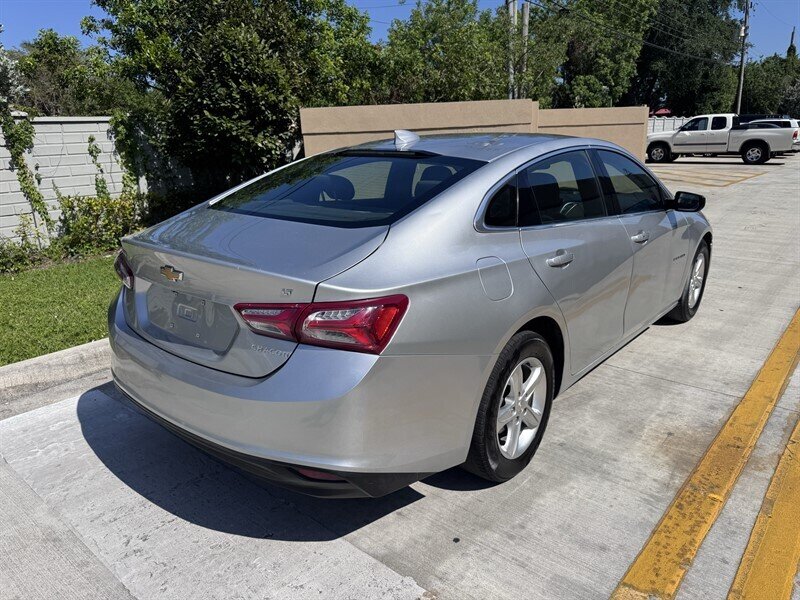 2022 Chevrolet Malibu LT - Photo 5 - Miami, FL 33147