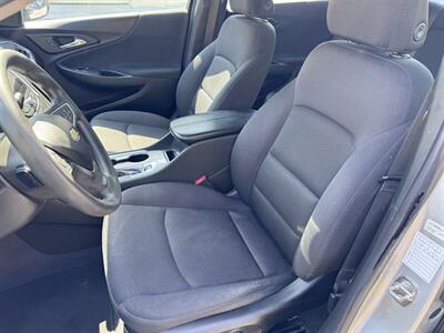 2022 Chevrolet Malibu LT - Photo 14 - Miami, FL 33147