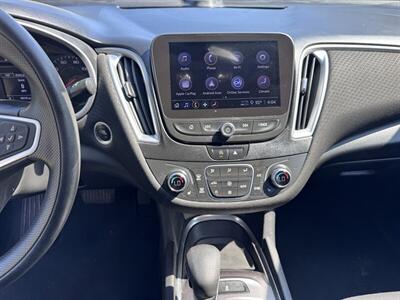 2022 Chevrolet Malibu LT - Photo 10 - Miami, FL 33147