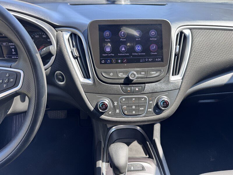 2022 Chevrolet Malibu LT - Photo 10 - Miami, FL 33147
