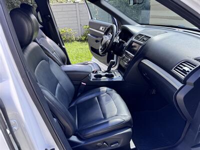 2016 Ford Explorer XLT   - Photo 13 - Miami, FL 33147