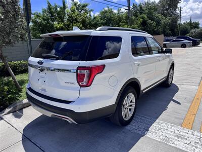 2016 Ford Explorer XLT   - Photo 7 - Miami, FL 33147