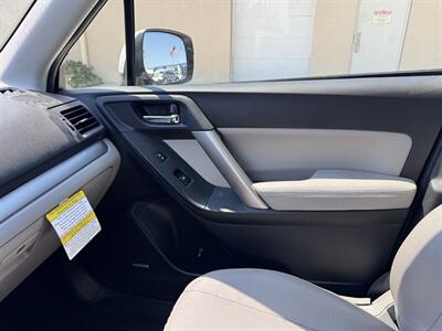2015 Subaru Forester 2.5i Touring   - Photo 12 - Miami, FL 33147