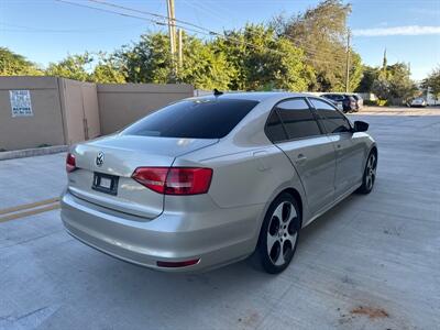 2015 Volkswagen Jetta S   - Photo 5 - Miami, FL 33147