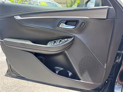 2018 Chevrolet Impala LT   - Photo 15 - Miami, FL 33147