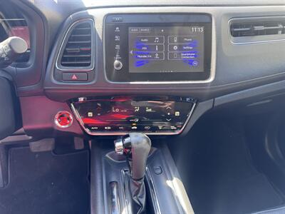 2021 Honda HR-V EX-L   - Photo 10 - Miami, FL 33147