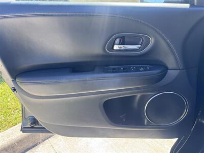 2021 Honda HR-V EX-L - Photo 13 - Miami, FL 33147