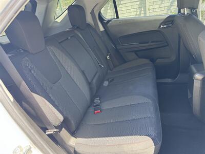 2017 Chevrolet Equinox LT   - Photo 15 - Miami, FL 33147