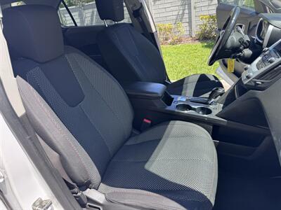 2017 Chevrolet Equinox LT   - Photo 16 - Miami, FL 33147