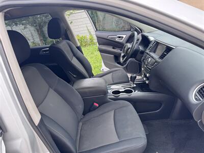 2017 Nissan Pathfinder SV - Photo 19 - Miami, FL 33147