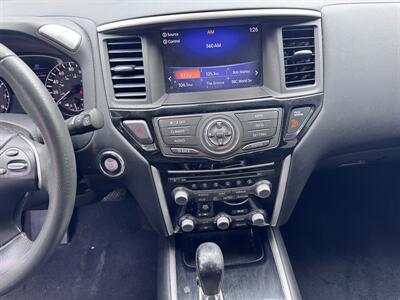 2017 Nissan Pathfinder SV - Photo 11 - Miami, FL 33147