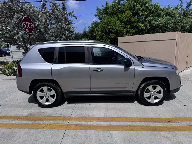 2016 Jeep Compass Sport - Photo 4 - Miami, FL 33147