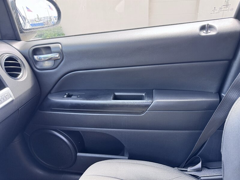 2016 Jeep Compass Sport - Photo 11 - Miami, FL 33147