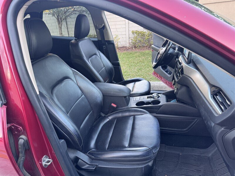 2020 Ford Escape SEL - Photo 17 - Miami, FL 33147