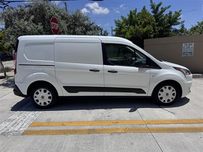2022 Ford Transit Connect XLT   - Photo 5 - Miami, FL 33147
