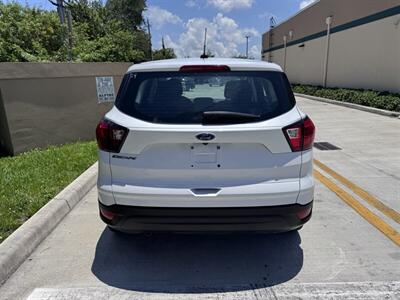 2019 Ford Escape S   - Photo 5 - Miami, FL 33147