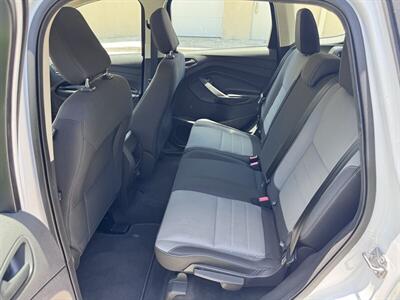 2019 Ford Escape S   - Photo 15 - Miami, FL 33147