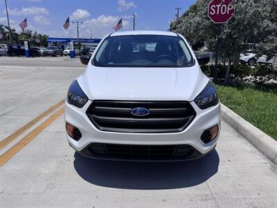 2019 Ford Escape S   - Photo 2 - Miami, FL 33147