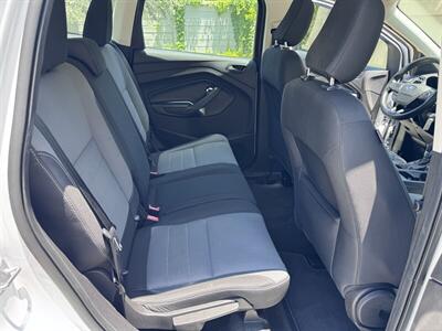 2019 Ford Escape S   - Photo 16 - Miami, FL 33147