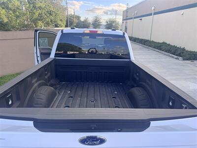 2022 Ford F-250 Super Duty XLT   - Photo 16 - Miami, FL 33147