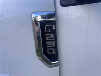 2022 Ford F-250 Super Duty XLT   - Photo 23 - Miami, FL 33147