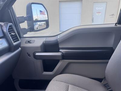 2022 Ford F-250 Super Duty XLT   - Photo 11 - Miami, FL 33147