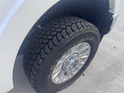 2022 Ford F-250 Super Duty XLT   - Photo 20 - Miami, FL 33147