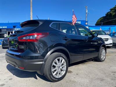 2020 Nissan Rogue Sport S   - Photo 14 - Miami, FL 33147