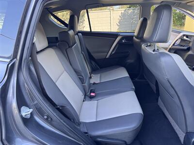 2015 Toyota RAV4 Limited   - Photo 16 - Miami, FL 33147