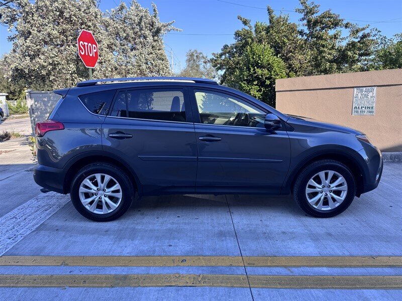 2015 Toyota RAV4 Limited - Photo 4 - Miami, FL 33147