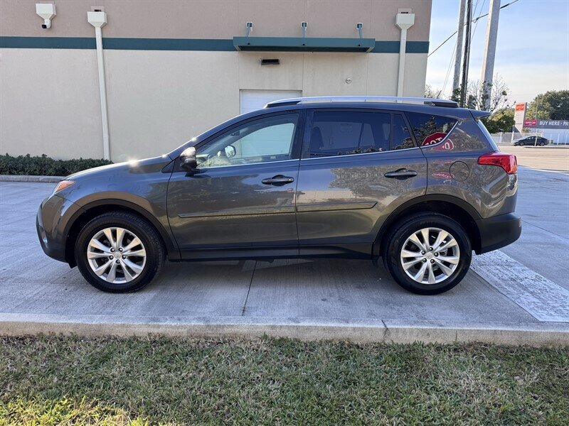 2015 Toyota RAV4 Limited - Photo 8 - Miami, FL 33147