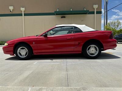 1995 Ford Mustang   - Photo 8 - Miami, FL 33147