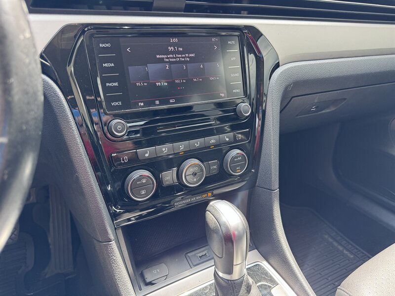 2020 Volkswagen Passat SE - Photo 10 - Miami, FL 33147