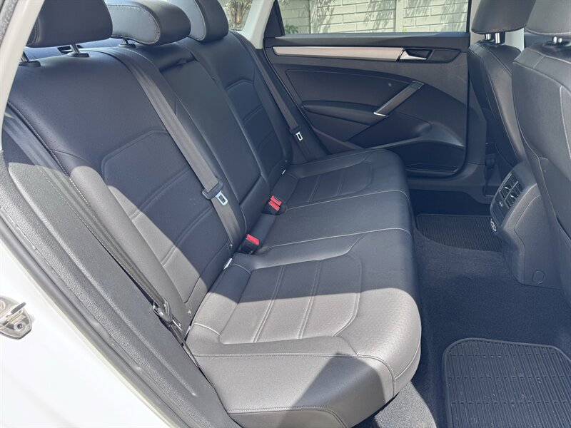 2020 Volkswagen Passat SE - Photo 17 - Miami, FL 33147