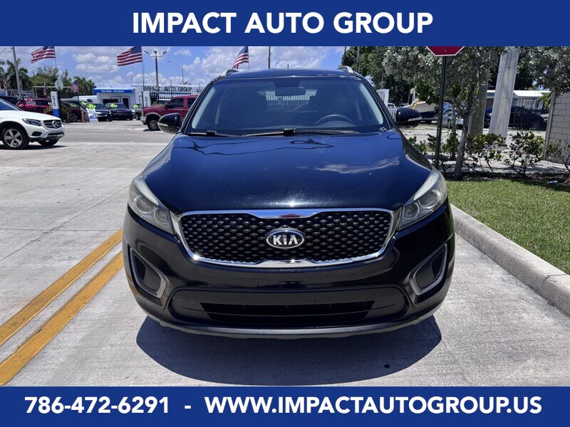 2016 Kia Sorento LX  