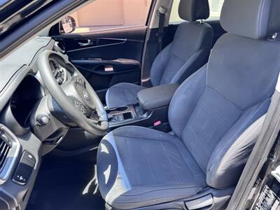 2016 Kia Sorento LX - Photo 14 - Miami, FL 33147