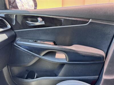 2016 Kia Sorento LX - Photo 12 - Miami, FL 33147
