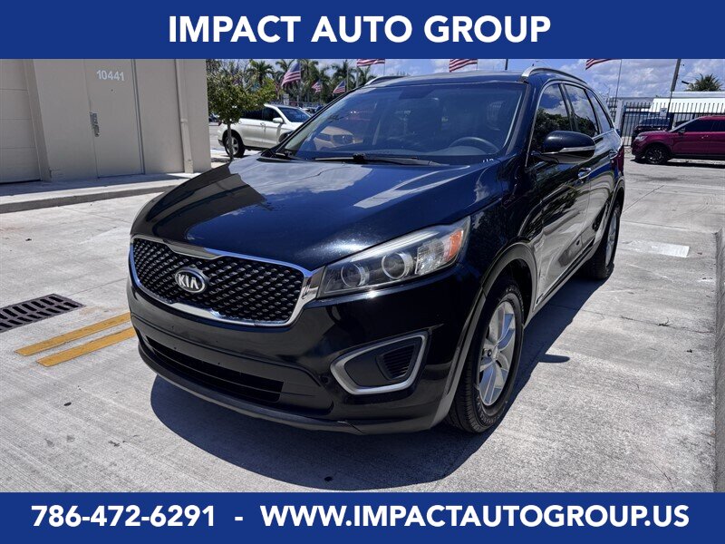 2016 Kia Sorento LX   - Photo 1 - Miami, FL 33147