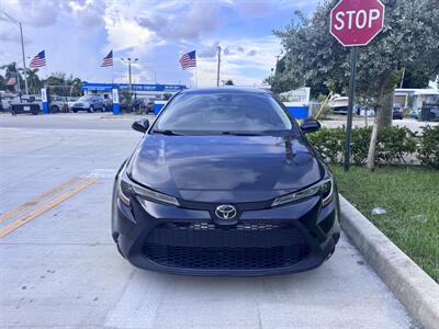 2022 Toyota Corolla LE   - Photo 2 - Miami, FL 33147