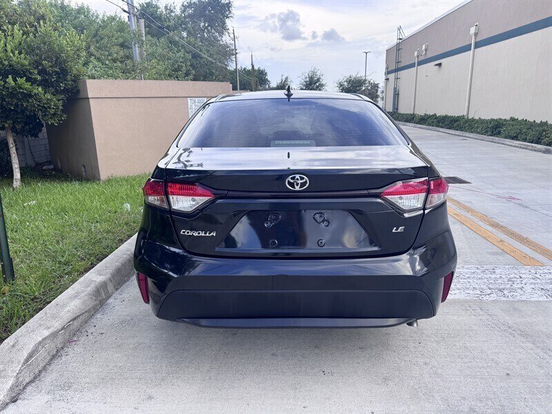 2022 Toyota Corolla LE - Photo 6