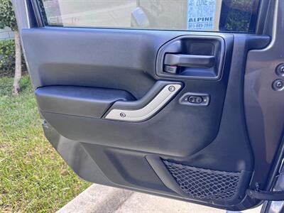 2016 Jeep Wrangler Unlimited Sahara   - Photo 12 - Miami, FL 33147