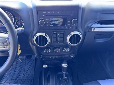 2016 Jeep Wrangler Unlimited Sahara   - Photo 10 - Miami, FL 33147