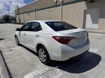 2019 Toyota Corolla LE   - Photo 5 - Miami, FL 33147